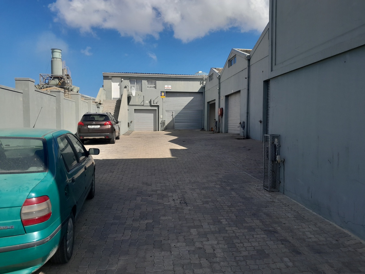 To Let commercial Property for Rent in Broadlands Western Cape